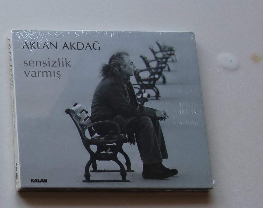 Aklan Akdaş - Sensizlik Varmış Ön