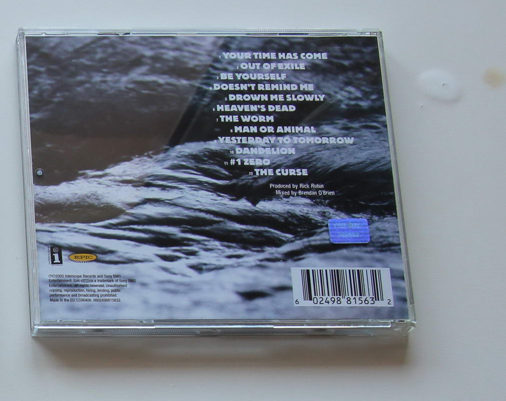 Audioslave - Out of exile Arka
