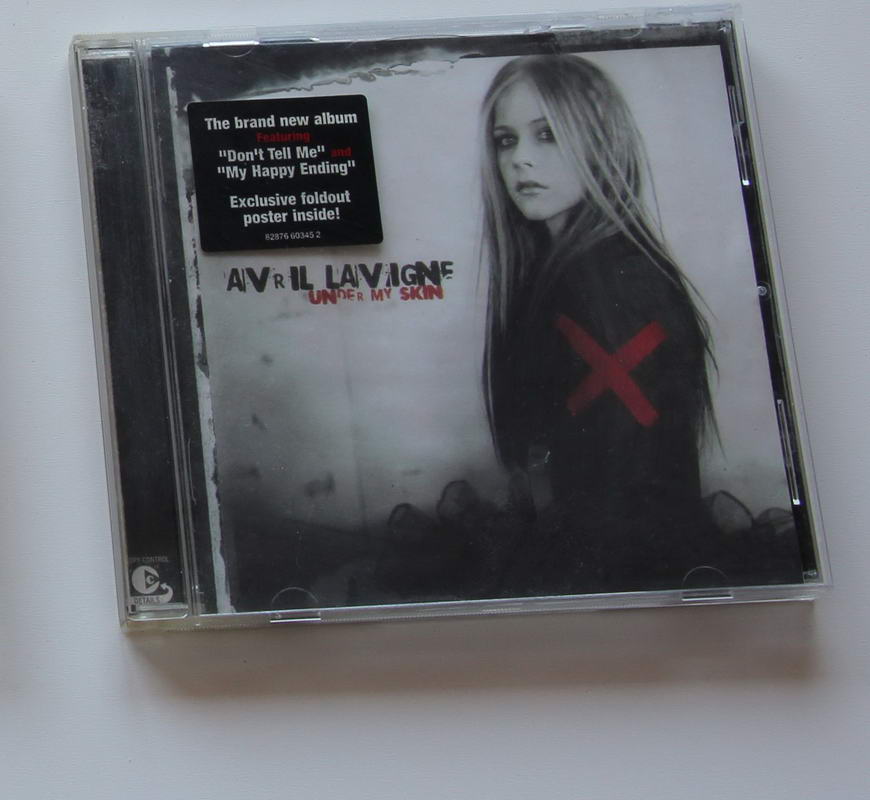 Avril Lavigne - Under My Skin