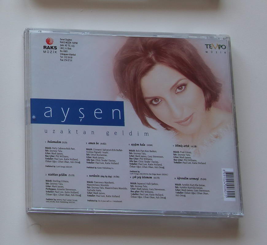 Ayşen - Uzaktan geldim Arka