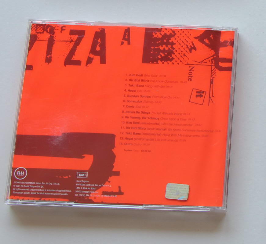 Aziza A. - Kendi Dünyam Arka
