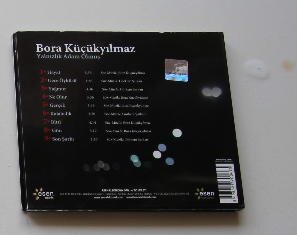 Bora Küçükyılmaz - Yalnızlık Adam Olmuş Arka