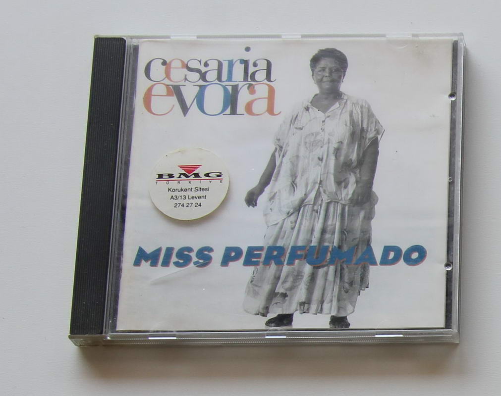 Cesaria Evora - Miss Perfumado