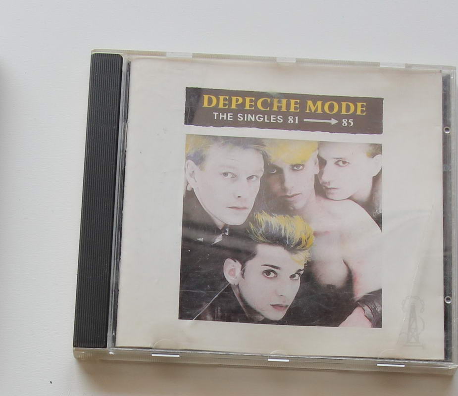 Depeche Mode - The Singles 81-85
