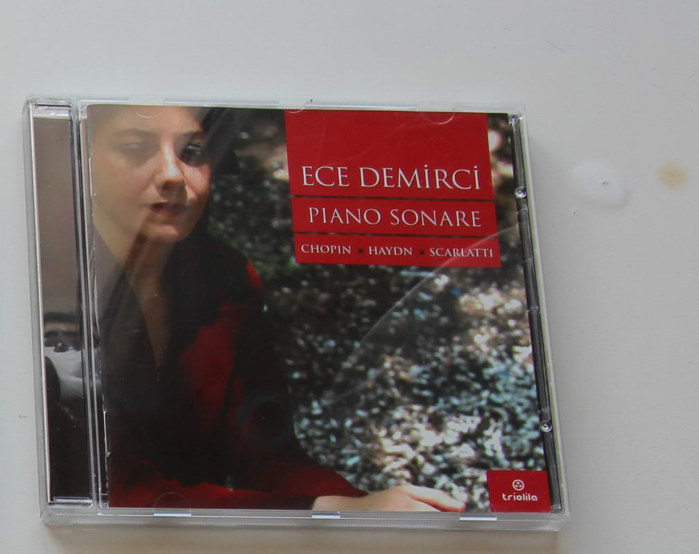 Ece Demirci - Piano Sonare