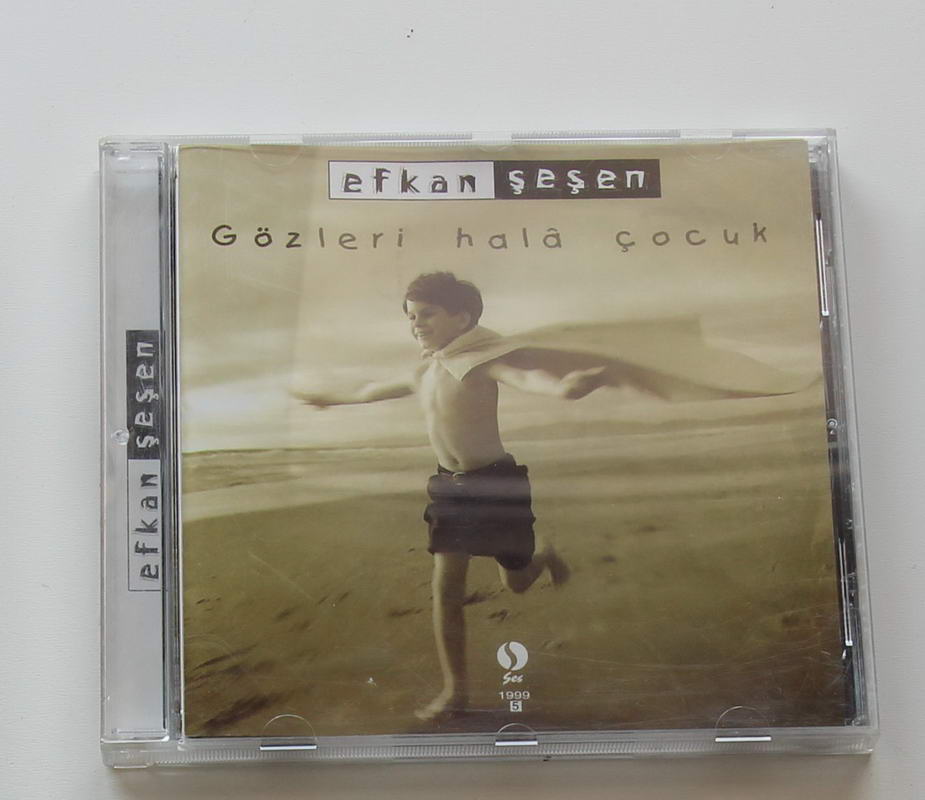 Efkan Şeşen  - Gözleri Hala Çocuk