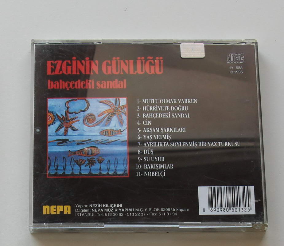 Ezginin Günlüğü - Bahçedeki Sandal Arka