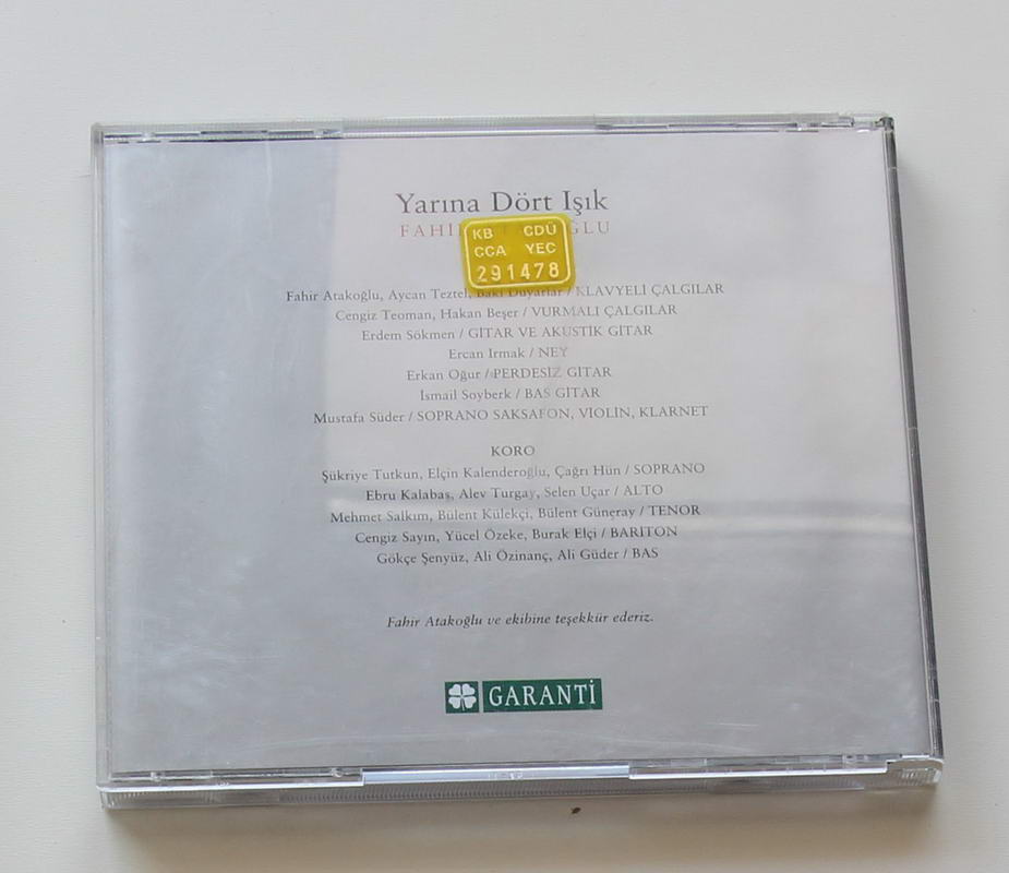 Fahir Atakoğlu - Yarına Dört Işık Arka
