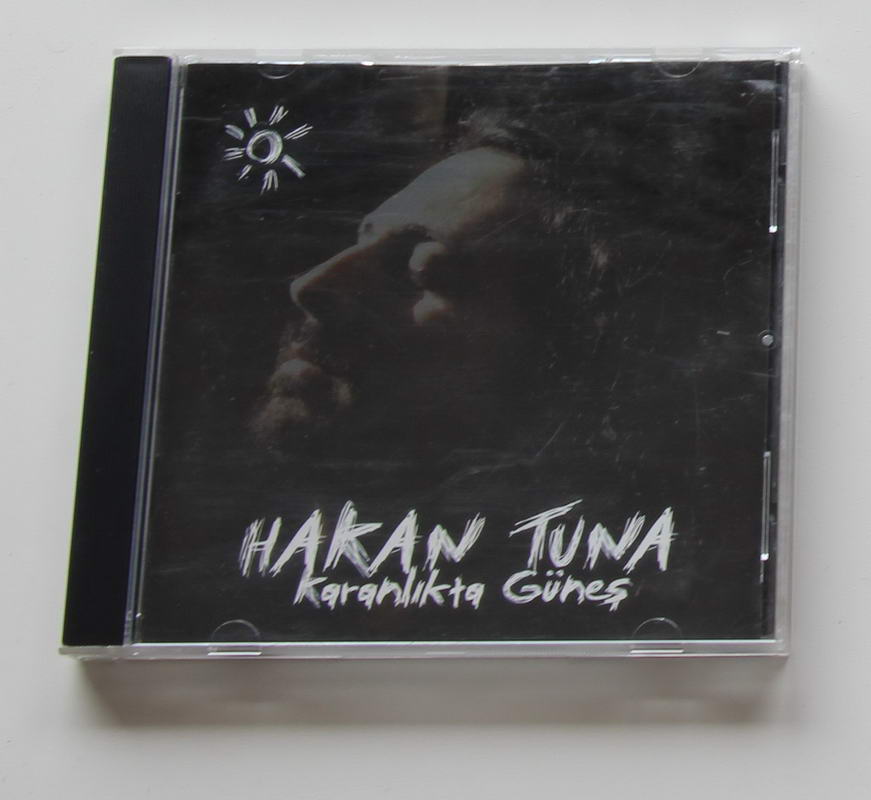 Hakan Tuna - Karanlıkta Güneş