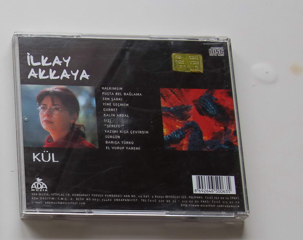 İlkay Akkaya - Kül Arka