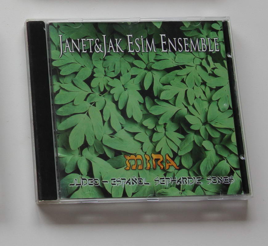 Janet & Jak Esim - Mira
