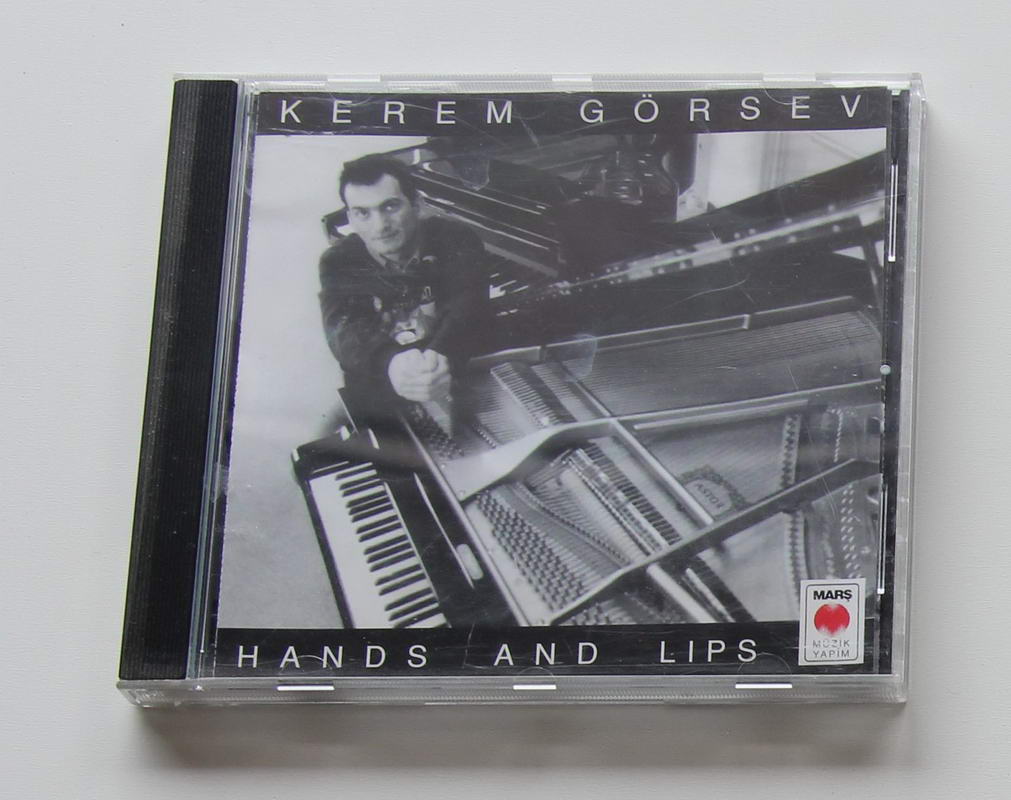 Kerem Görsev - Hands And Lips