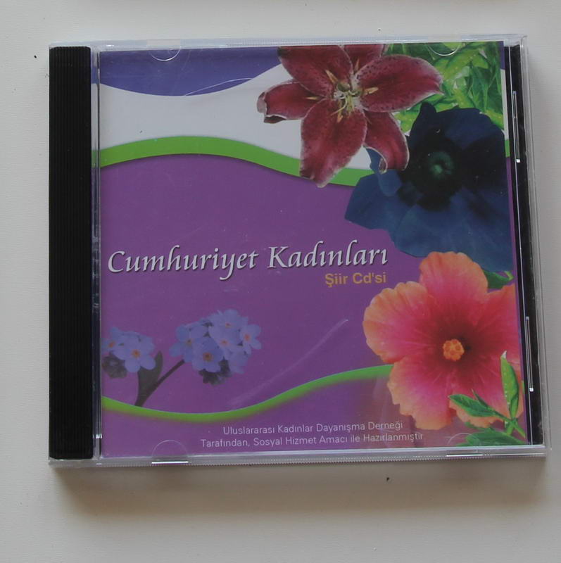 Kolektif - Cumhuriyet Kadınları Şiir CD si