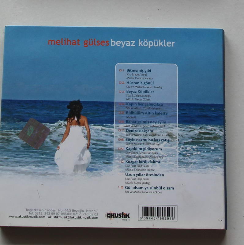 Melihat Gülses - Beyaz Köpükler Arka