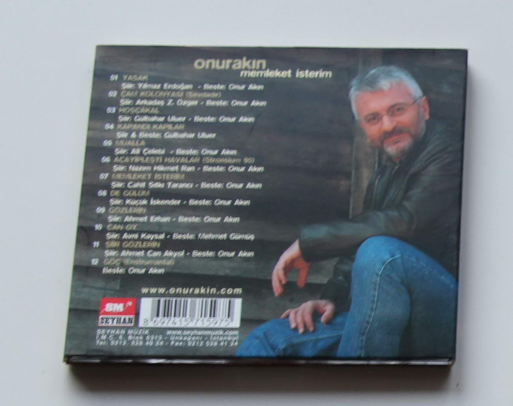 Onur Akın - Memleket İsterim Arka