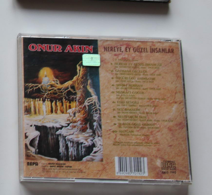 Onur Akın - Nereye Ey Güzel İnsanlar Arka