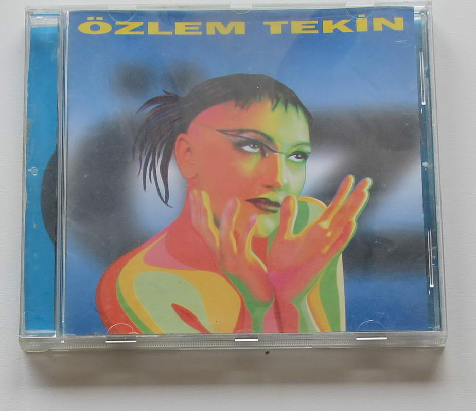 Özlem Tekin - Öz