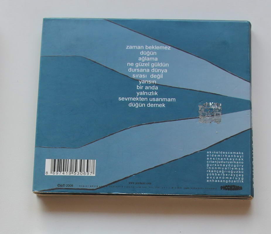 Pinhani - Zaman Beklemez Arka