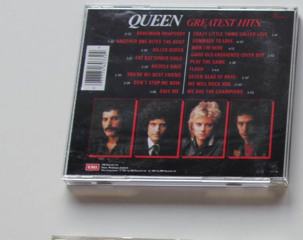 Queen - Greatest Hits Arka