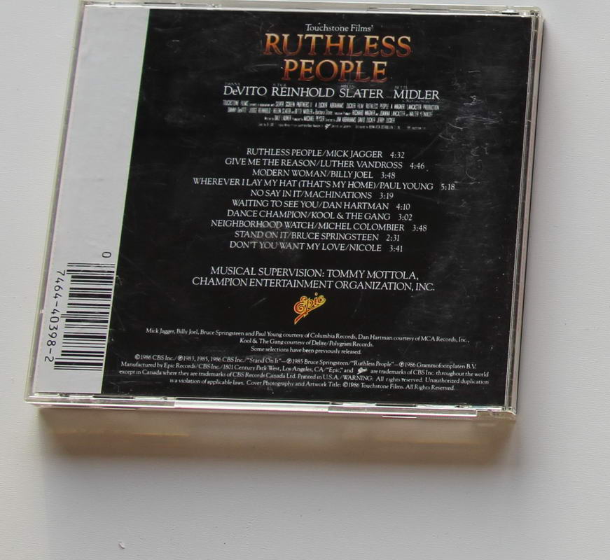 Soundtrack - Ruthless People Arka