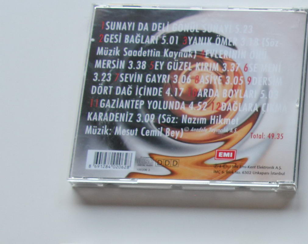 Şükriye Tutkun - Sevin Gayrı Arka