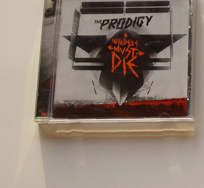 The Prodigy - Invaders Must Die