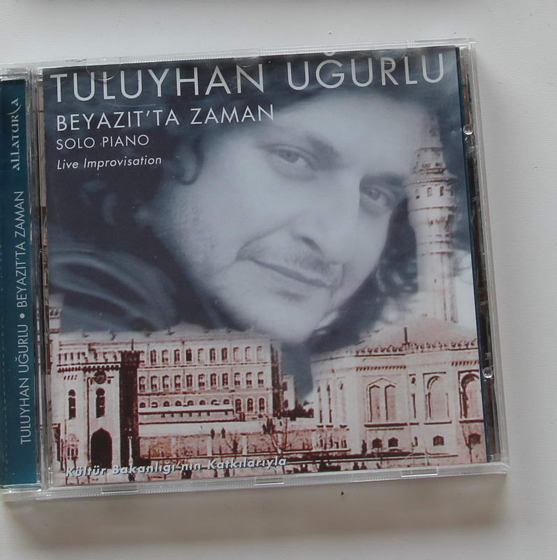 Tuluyhan Uğurlu - Beyazıt ta Zaman