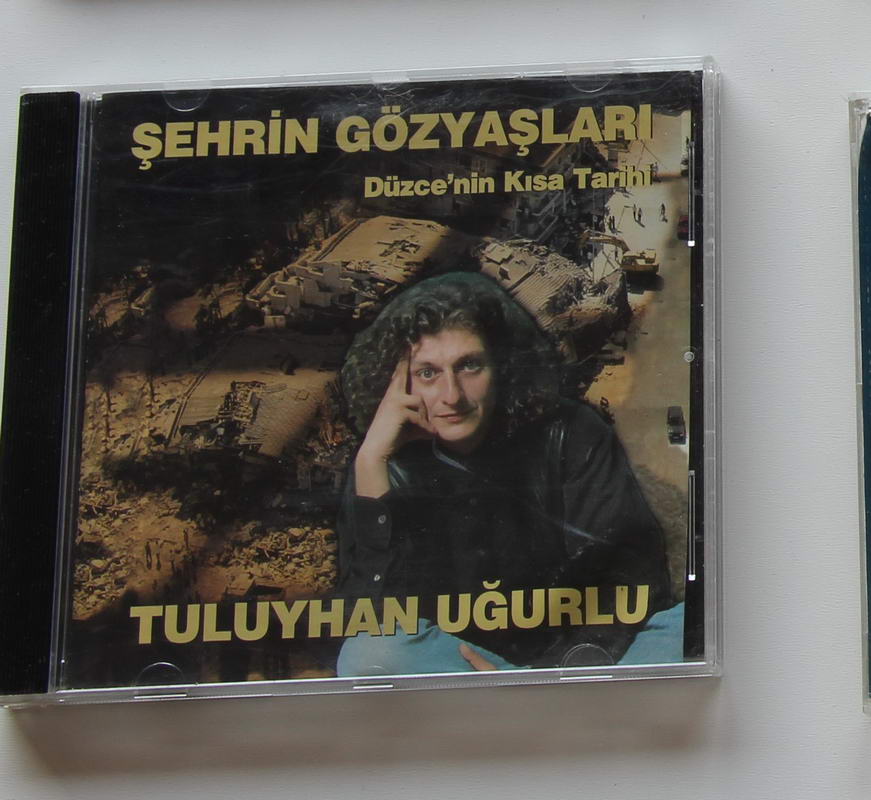 Tuluyhan Uğurlu - Şehrin Gözyaşları