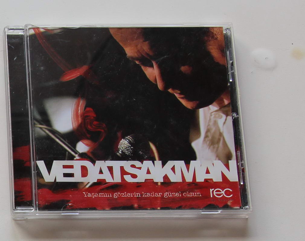 Vedat Sakman - Yaşamın Gözlerin Kadar Güzel Olsun