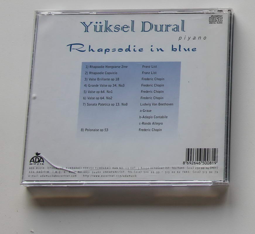 Yüksel Dural - Rhapsodie in Blue Arka