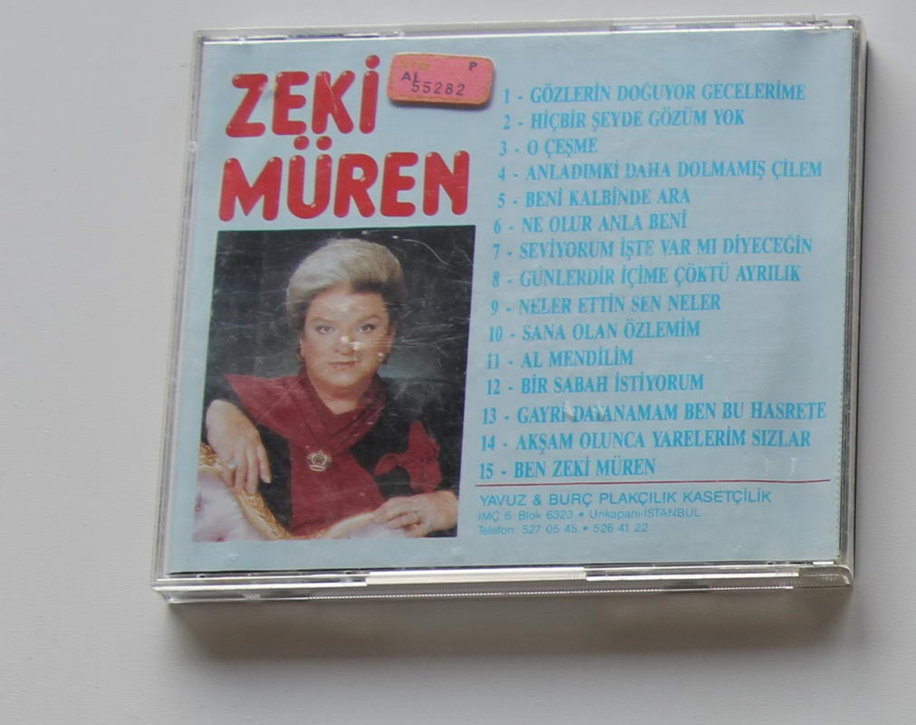 Zeki Müren - Gözlerin Doğuyor Gecelerime Arka