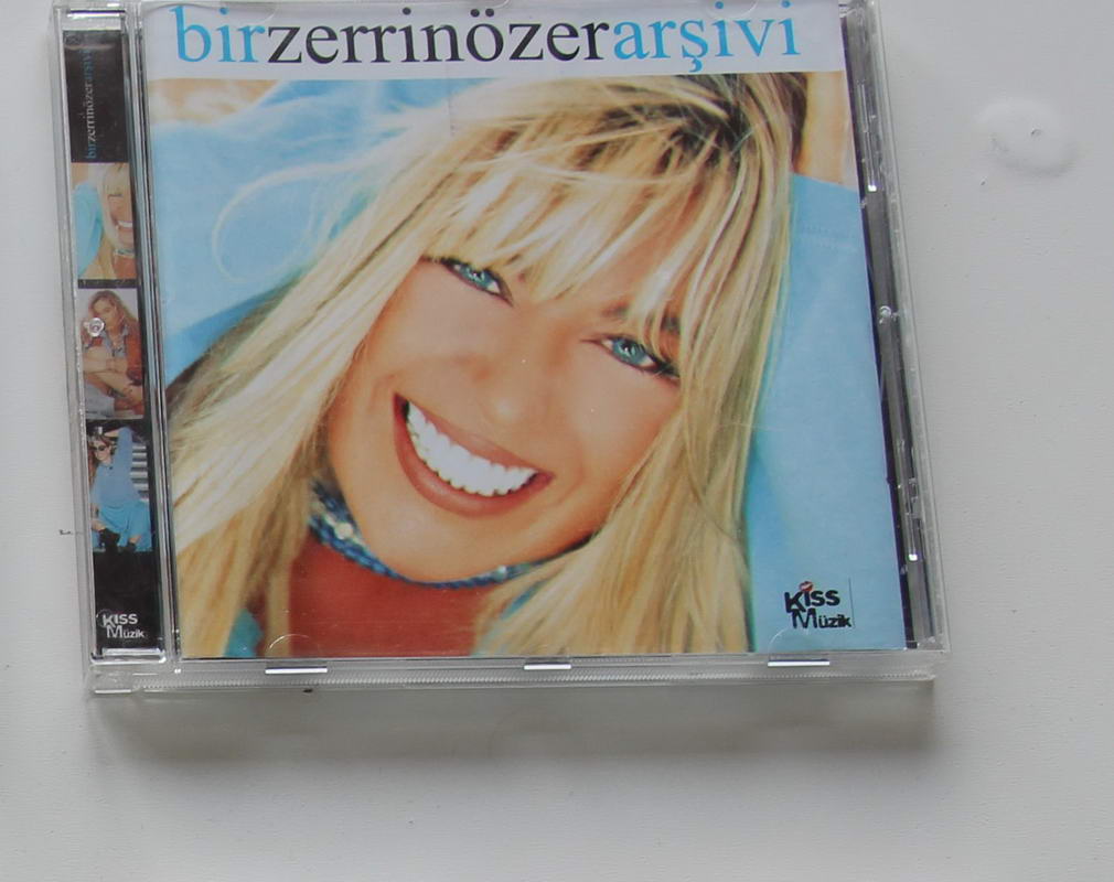 Zerrin Özer - Bir Zerrin Özer Arşivi