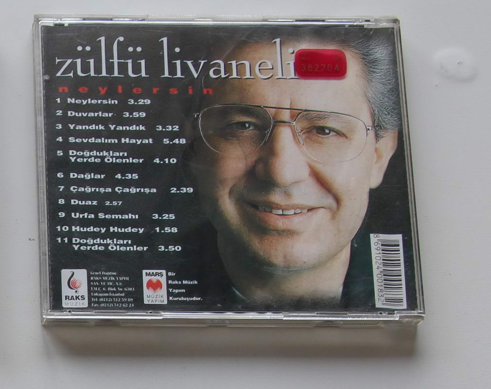 Zülfü Livaneli - Neylersin Arka