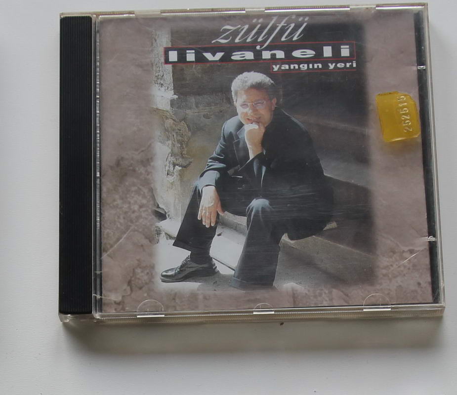 Zülfü Livaneli - Yangın Yeri